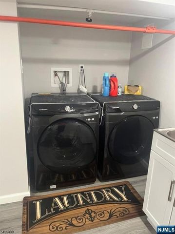 718 Clifton Avenue, Newark, NJ 07104