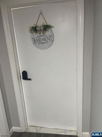 718 Clifton Avenue, Newark, NJ 07104