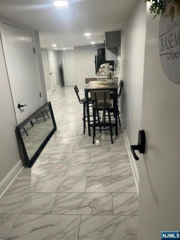 718 Clifton Avenue, Newark, NJ 07104
