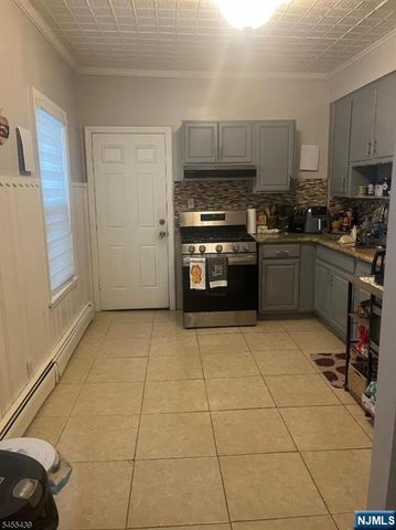 718 Clifton Avenue, Newark, NJ 07104
