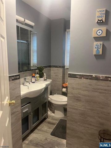 718 Clifton Avenue, Newark, NJ 07104