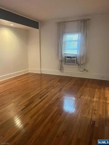 718 Clifton Avenue, Newark, NJ 07104