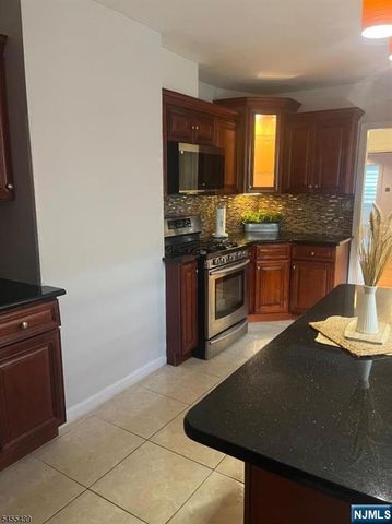 718 Clifton Avenue, Newark, NJ 07104