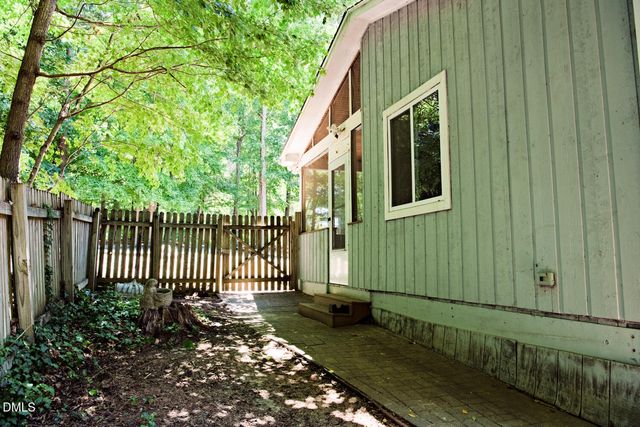3026 Carriage Trail, Hillsborough, NC 27278