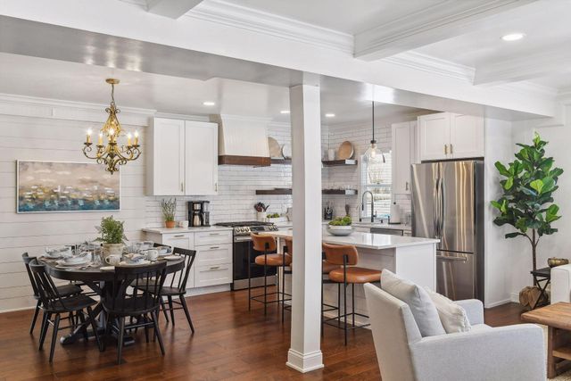 2305 Bayview Place, Orono, MN 55391