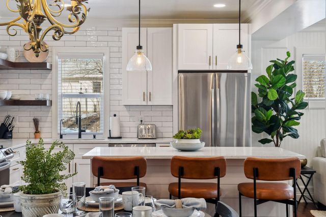 2305 Bayview Place, Orono, MN 55391