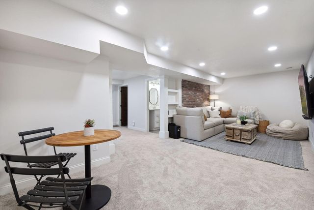 2305 Bayview Place, Orono, MN 55391