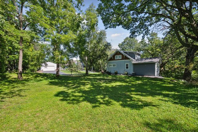 2305 Bayview Place, Orono, MN 55391