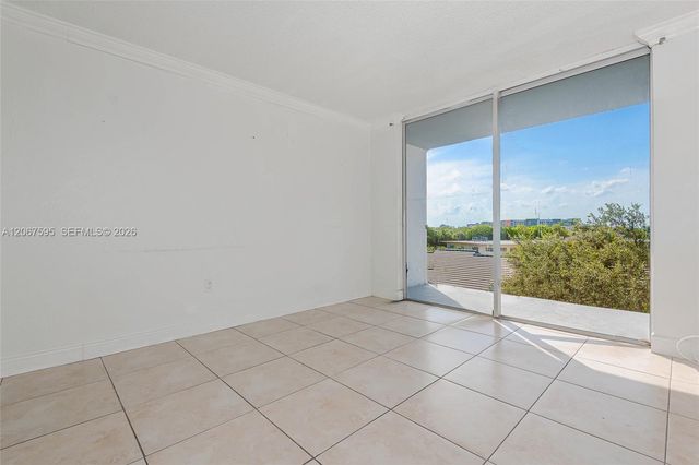 1805 Sans Souci Boulevard 532, North Miami, FL 33181