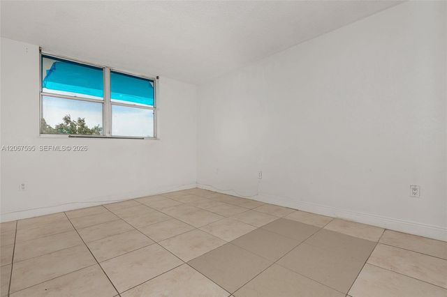 1805 Sans Souci Boulevard 532, North Miami, FL 33181