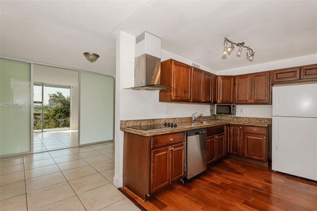 1805 Sans Souci Boulevard 532, North Miami, FL 33181