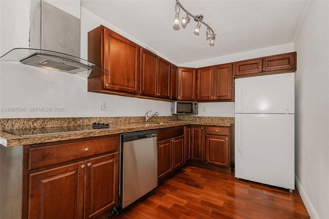 1805 Sans Souci Boulevard 532, North Miami, FL 33181