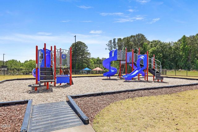 513 Henham Way, Zebulon, NC 27597