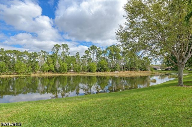 975 Tivoli CT, Naples, FL 34104