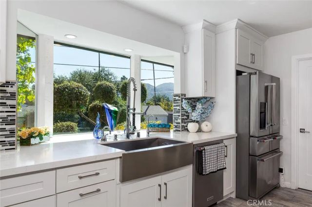 3301 Vickers, Glendale, CA 91208