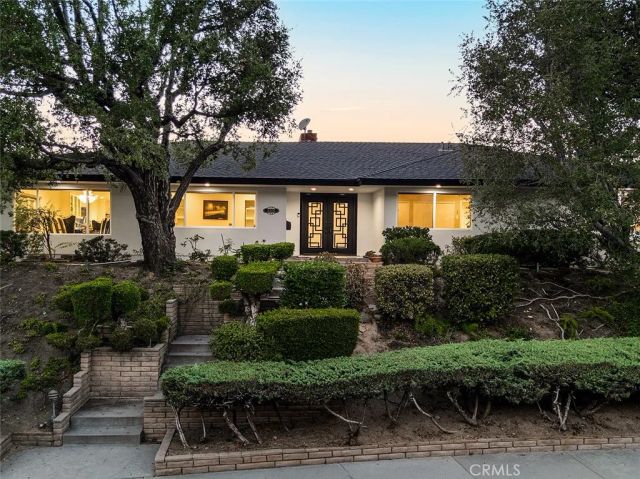 3301 Vickers, Glendale, CA 91208