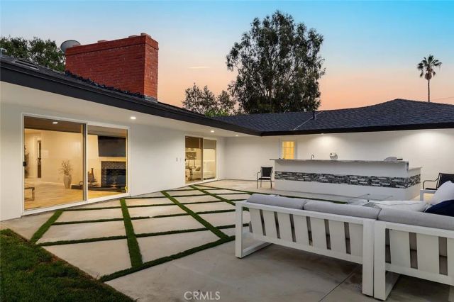 3301 Vickers, Glendale, CA 91208