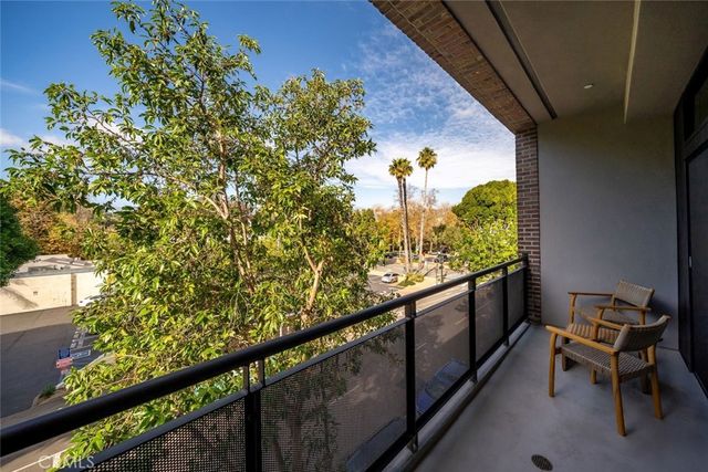 581 Higuera Street 202, San Luis Obispo, CA 93401