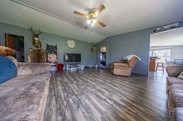 15601 County Road 281, Wheatland, MO 65779