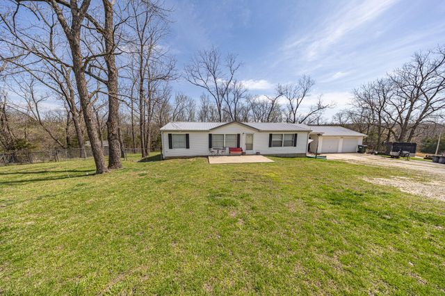15601 County Road 281, Wheatland, MO 65779