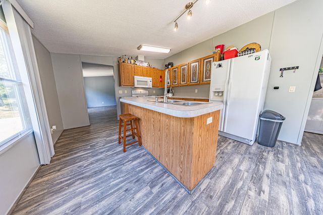 15601 County Road 281, Wheatland, MO 65779