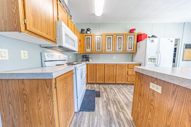 15601 County Road 281, Wheatland, MO 65779