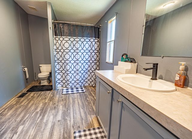 15601 County Road 281, Wheatland, MO 65779