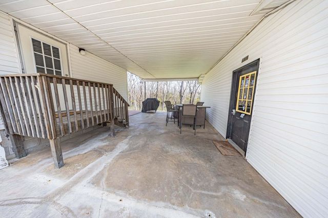 15601 County Road 281, Wheatland, MO 65779