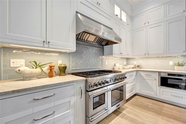 1201 Sea Hunt Drive, Vero Beach, FL 32963