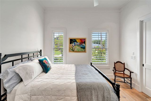 1201 Sea Hunt Drive, Vero Beach, FL 32963