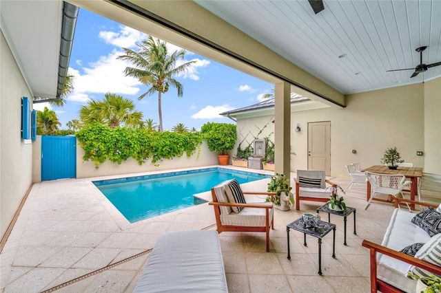 1201 Sea Hunt Drive, Vero Beach, FL 32963