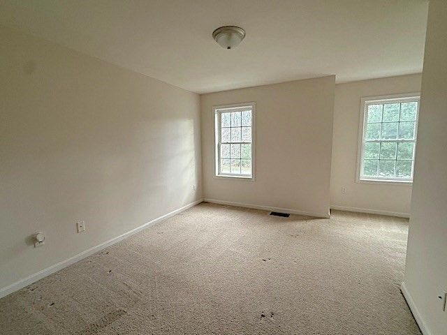 121 Robin Hill Rd B, Groton, MA 01450