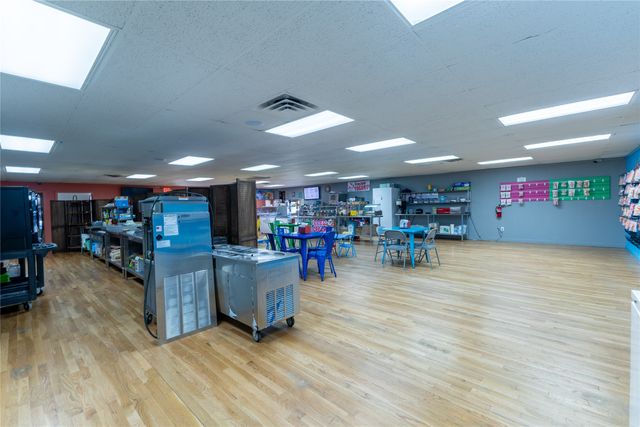 2810 4th Street, Brownwood, TX 76801
