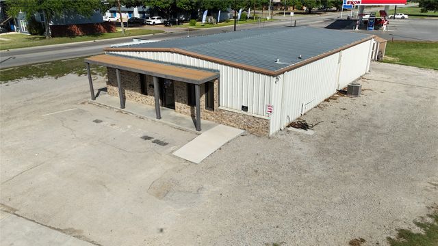 2810 4th Street, Brownwood, TX 76801