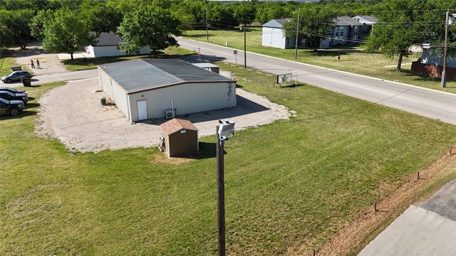 2810 4th Street, Brownwood, TX 76801
