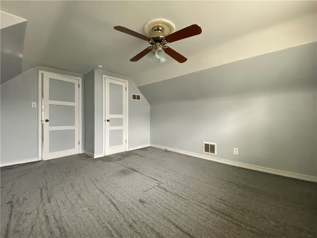 11 Washington Dr, Monessen, PA 15062