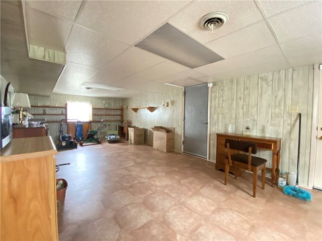 11 Washington Dr, Monessen, PA 15062