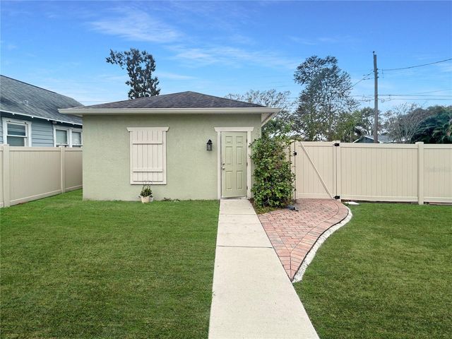 2258 9TH AVENUE N, St Petersburg, FL 33713