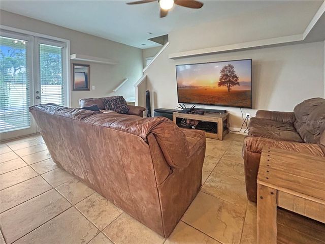 2258 9TH AVENUE N, St Petersburg, FL 33713