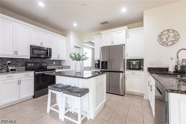 12688 Stone Tower LOOP, Fort Myers, FL 33913