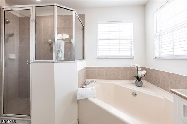 12688 Stone Tower LOOP, Fort Myers, FL 33913