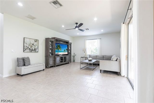 12688 Stone Tower LOOP, Fort Myers, FL 33913