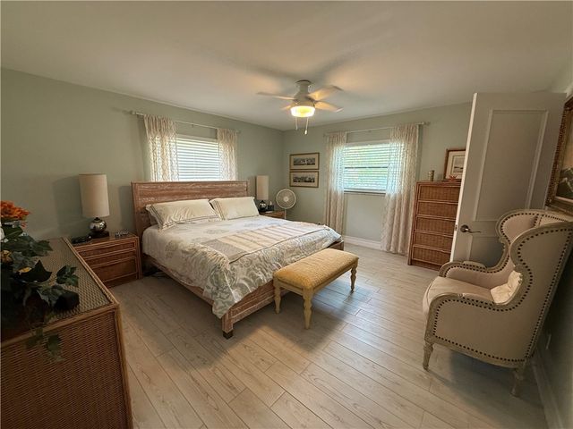 400 18th Street I8, Vero Beach, FL 32960