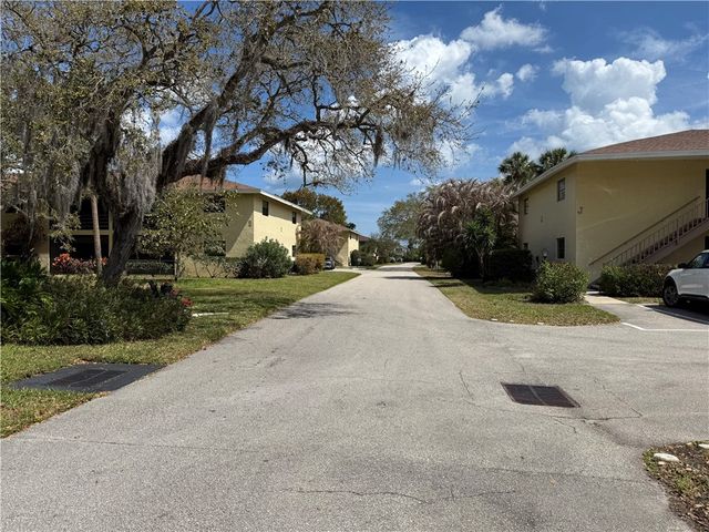 400 18th Street I8, Vero Beach, FL 32960