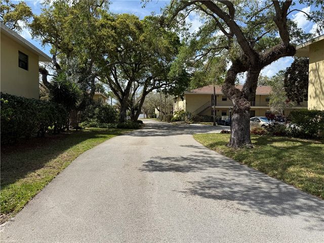 400 18th Street I8, Vero Beach, FL 32960