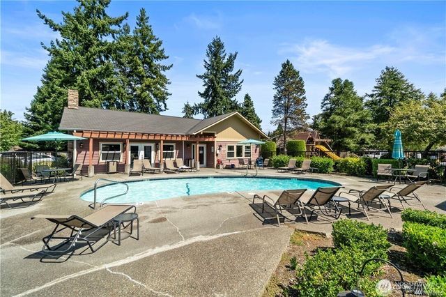23918 12th Pl S #108, Des Moines, WA 98198