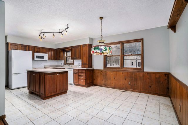 7078 S Brooks Road, Fruitport, MI 49415