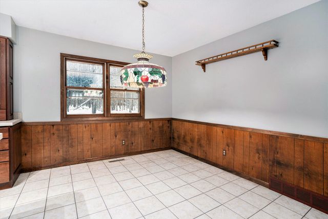 7078 S Brooks Road, Fruitport, MI 49415