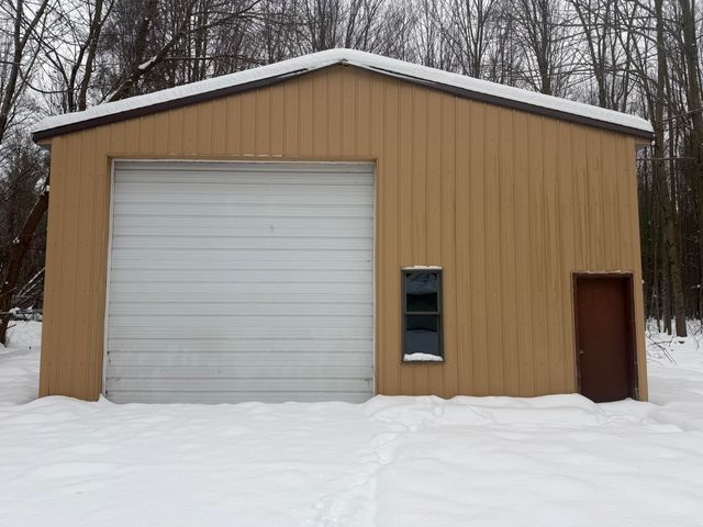 7078 S Brooks Road, Fruitport, MI 49415