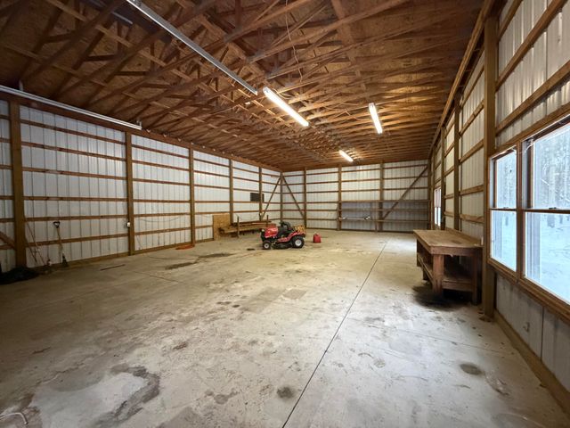 7078 S Brooks Road, Fruitport, MI 49415